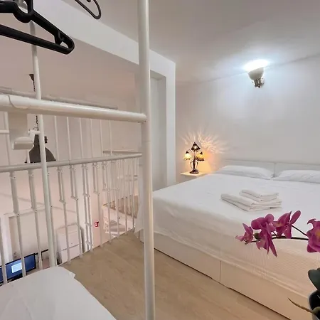 Casa Ghiara 37 Cinque Terre Apartment La Spezia